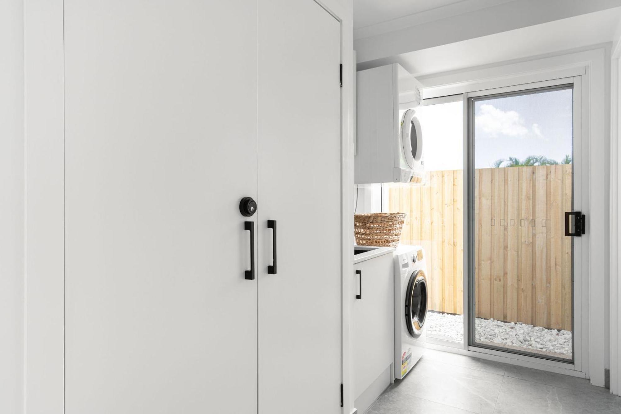 Hotel Amiri On Holbrook - Pet Friendly Yaroomba Esterno foto