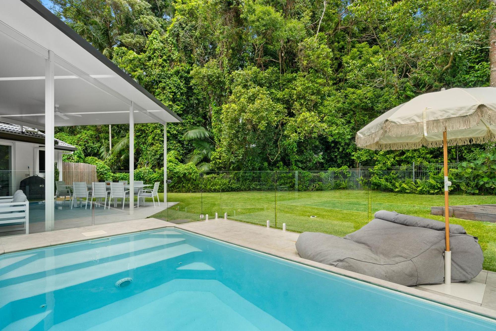 Hotel Amiri On Holbrook - Pet Friendly Yaroomba Esterno foto